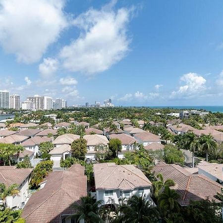 Stunning & Spacious Resort-Style Condo Across From Beach! Miami Beach Zewnętrze zdjęcie