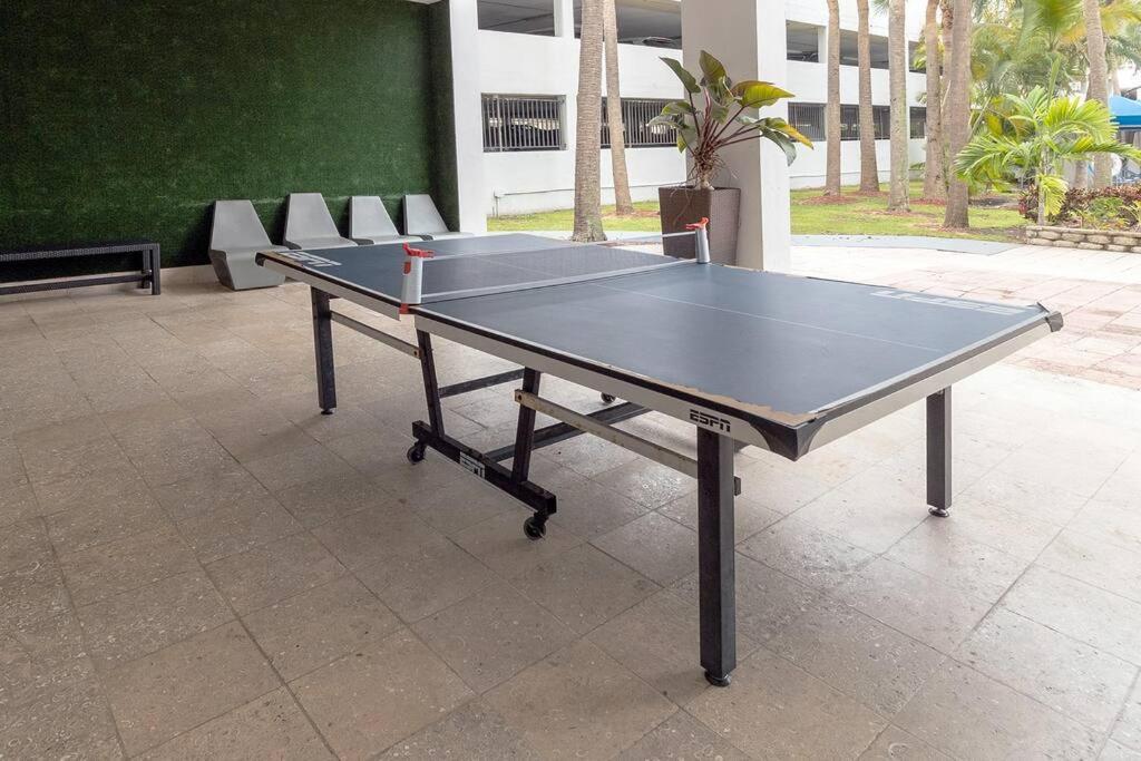 Stunning & Spacious Resort-Style Condo Across From Beach! Miami Beach Zewnętrze zdjęcie