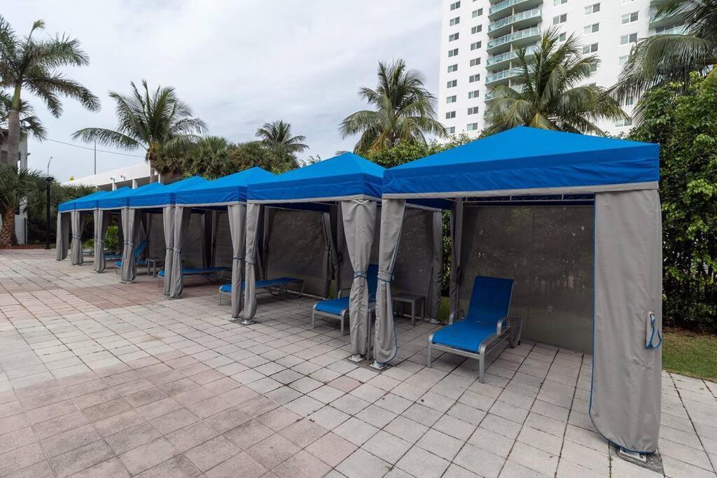 Stunning & Spacious Resort-Style Condo Across From Beach! Miami Beach Zewnętrze zdjęcie